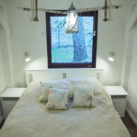 Letniskowy - Lesna Przystan Lodge Lubowo (Koszalin)