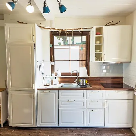 Letniskowy - Lesna Przystan Lodge Lubowo (Koszalin)