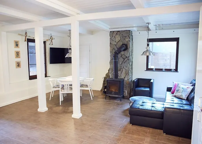 Lodge Letniskowy - Lesna Przystan Lubowo (Koszalin)